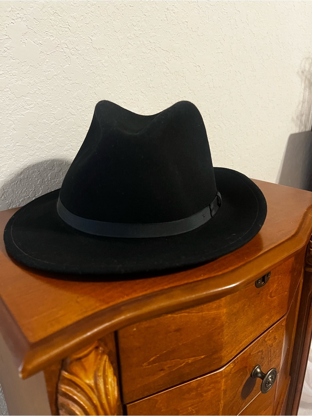 black Country Gentleman Wilton Fedora, crafted from 100% water-repellent wool